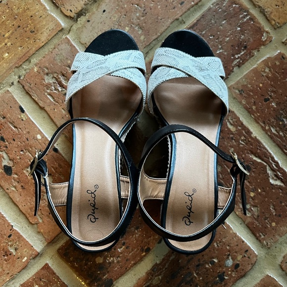 Qupid Snakeprint Wedges - Picture 2 of 4